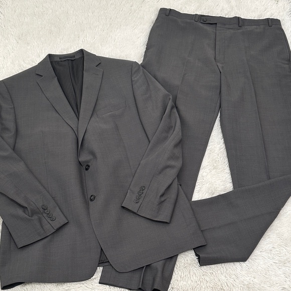 🩰 Calvin Klein 100% Wool Slim Fit Suit
